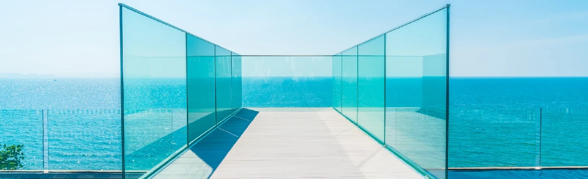 Customized Glass Pool Fence Repair Services in Deltona, FL